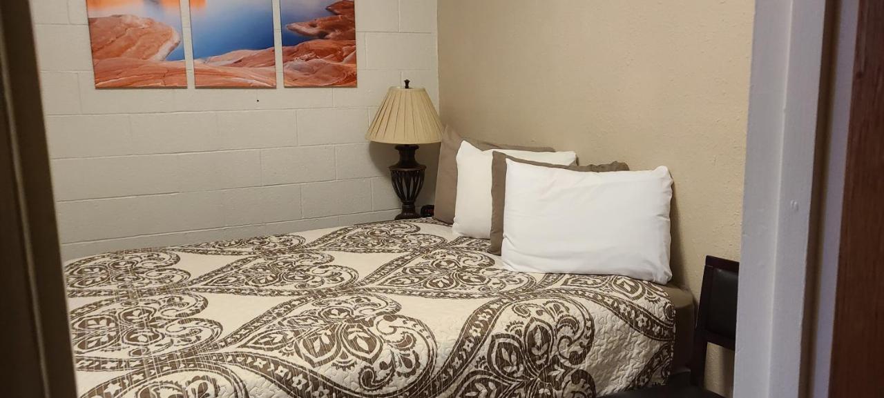 بيج Red Rock Motel And Dam Motel المظهر الخارجي الصورة